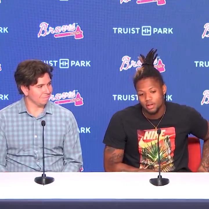 “All that support finds me crying at home by myself. The reason that’s happening is because I feel like I’m the one abandoning the team. It feels like I’m the one letting everyone down” Ronald Acuña Jr. on the support from teammates, coaches &amp; Braves Country after his injury🔊