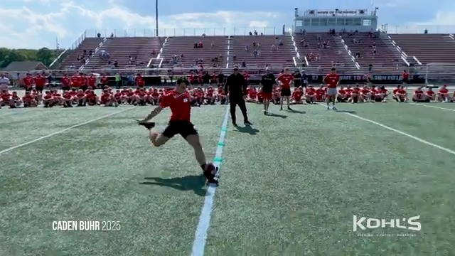 Caden Buhr (2025) wins the kickoff competition at the Midwest #KohlsShowcase.