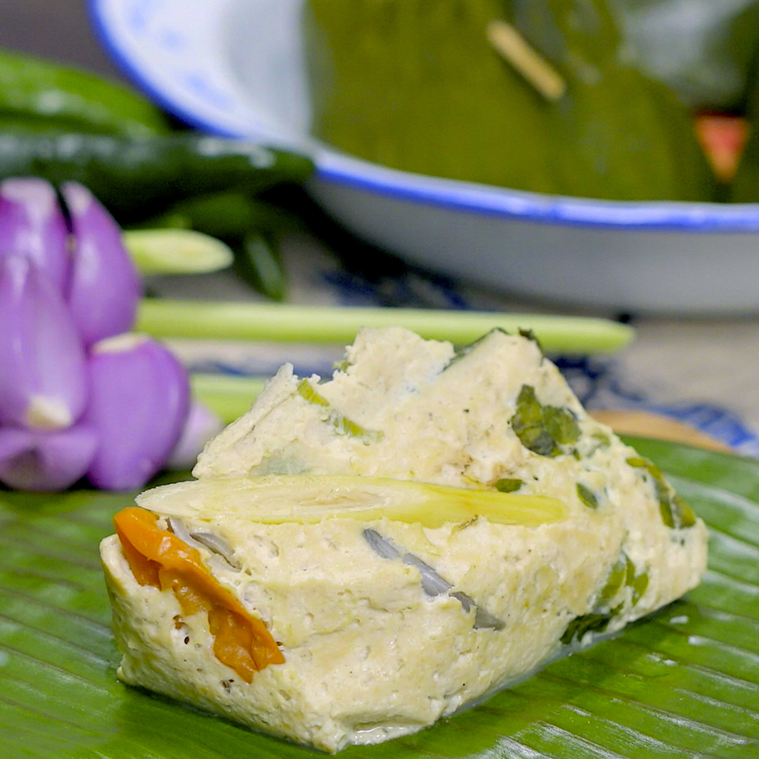Bikin pepes tahu gak pake ribet sekarang, cukup pakai rice cooker aja udah bisa bikin masakan ini!