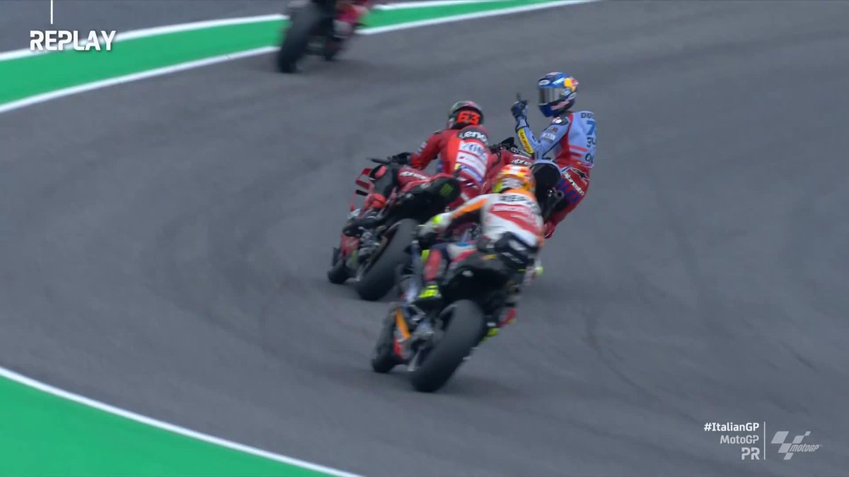 Tensions rising 💢 This incident between Alex Márquez and Pecco Bagnaia is now under investigation #ItalianGP 🇮🇹