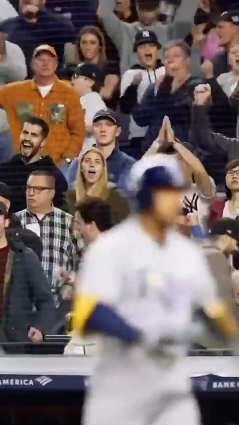 Luke Weaver shows love to the Yankees fans 👏