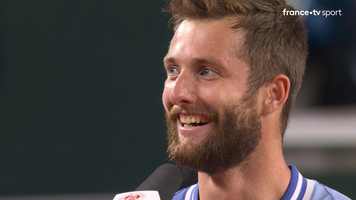 #RolandGarros | 🗣️ "J'AVAIS DIT QUOIIIIIIIII ?" On ne change pas les bonnes habitudes, Corentin Moutet refait encore une Cédric Doumbè après sa victoire contre Ofner 🔥 ▶️ Les matchs en direct :