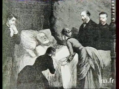 Le 1er juin 1885, la dépouille de Victor Hugo est conduite au Panthéon. Plus d'un million de personnes suivent le corbillard des pauvres dans lequel il a demandé à être transporté. #histoire (via INA.fr)