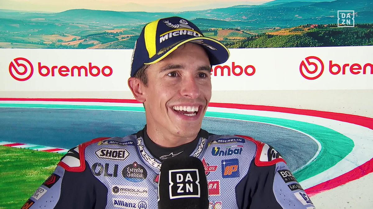 "Ir con una Ducati ayuda aquí en Italia" 😁 Marc Márquez se toma con filosofía los abucheos del público en Mugello #ItalianGP 🇮🇹 #MotoGP 🏁