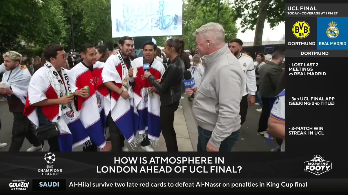 "It looks like the crowd is a little chill right now..." Enter Chivas fans 🇲🇽😅