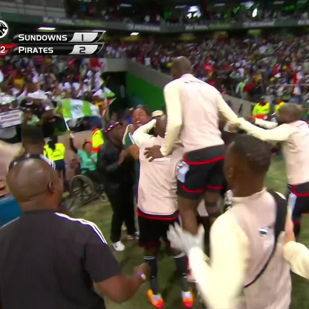 The moment where Mofokeng wins the Nedbank Cup for Pirates 🤩👇 #NedbankCup