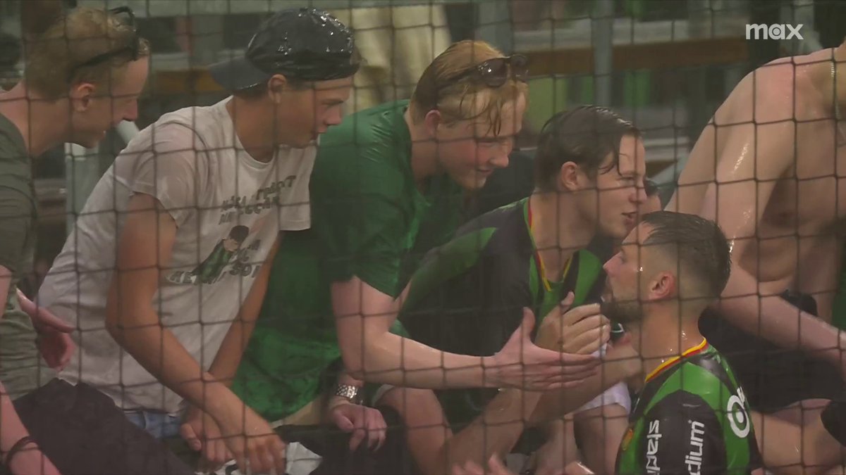 🗣 "Det är häftigt att vara i en klubb som GAIS och att få den stöttningen." Fredrik Holmberg om bortasupportrarnas hyllning till spelarna efter 0-4 på Örjans Vall mot HBK 📲 Se all kommande sport på vår nya streaming-hemmaplan Max, där du ser allt från Allsvenskan.