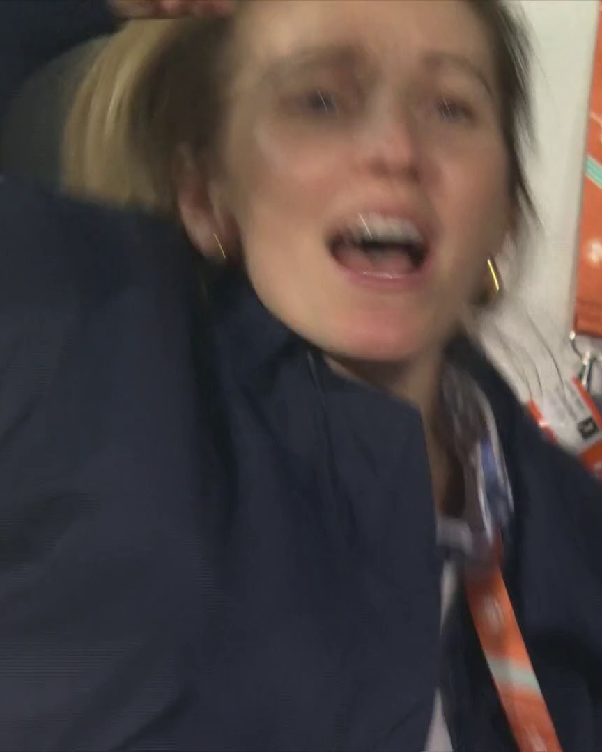 Novak Djokovic’s wife, Jelena’s reaction after he wins the latest match ever finished at Roland Garros. She’s going absolutely wild &amp; screaming her head off. 🥹 If this isn’t love, I don’t know what is.