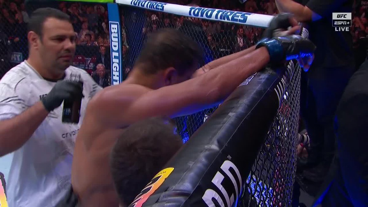 SEAN STRICKLAND LET IT ALL OUT AT THE END 😤 #UFC302