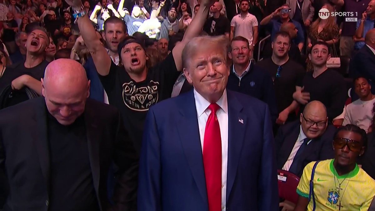 This may be the best 12 seconds in LIVE TV history