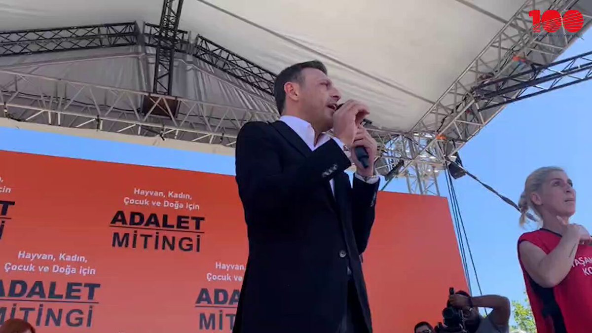Cumhuriyet Halk Partisi hayvan katliamının karşısındadır. Katliam yasası meclise gelirse, çok güçlü bir şekilde hayır diyeceğiz. Hayvan Hakları İzleme Komitesi'nin düzenlediği Adalet Mitingi'nde yurttaşlarımız ile bir araya geldik.