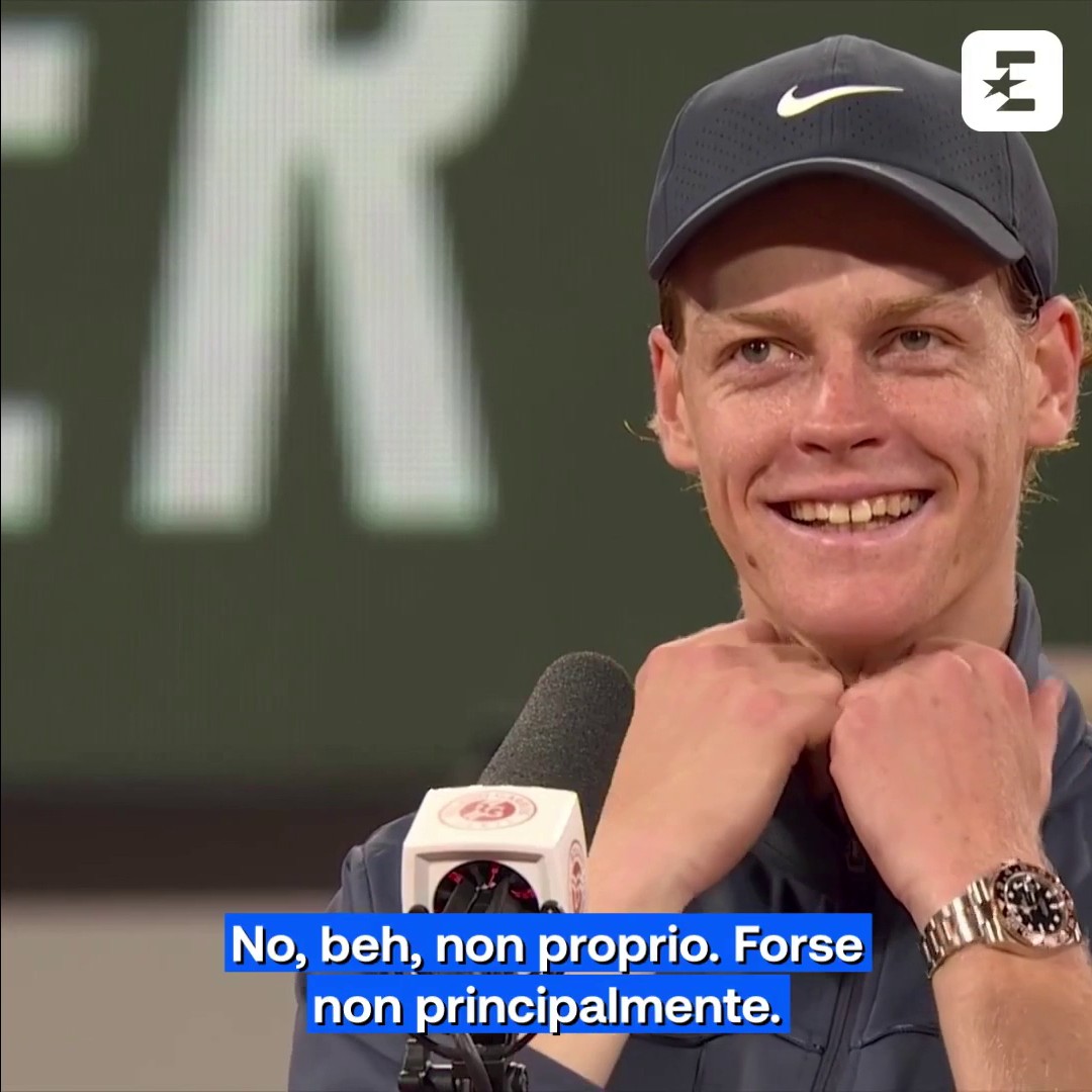 Che atmosfera per Jannik! 🥰🦊🇮🇹 #EurosportTENNIS #Tennis #RolandGarros #Sinner