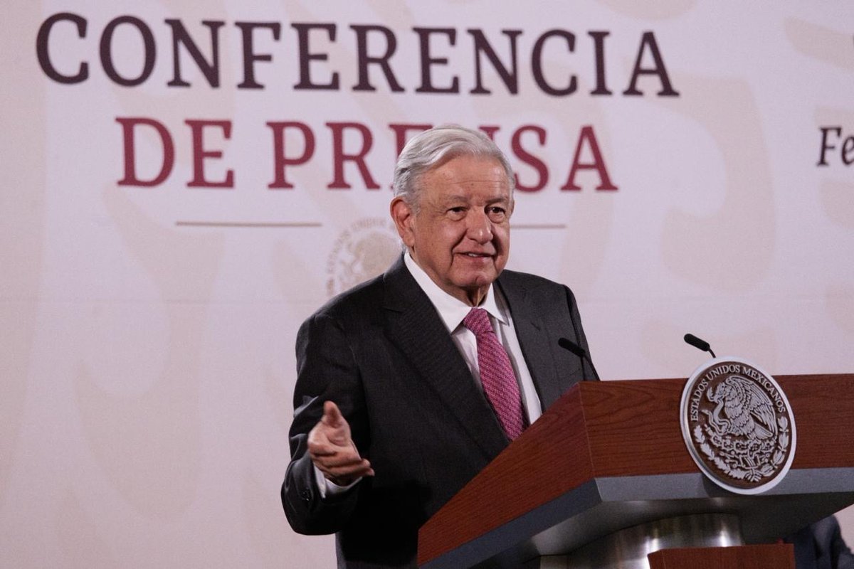 El presidente Andrés Manuel señaló que conversará con Claudia Sheinbaum Pardo para revisar cuáles iniciativas del Congreso se podrían impulsar tomando en cuenta a legisladores. Enlistó como una de sus prioridades abordar la reforma al Poder Judicial.