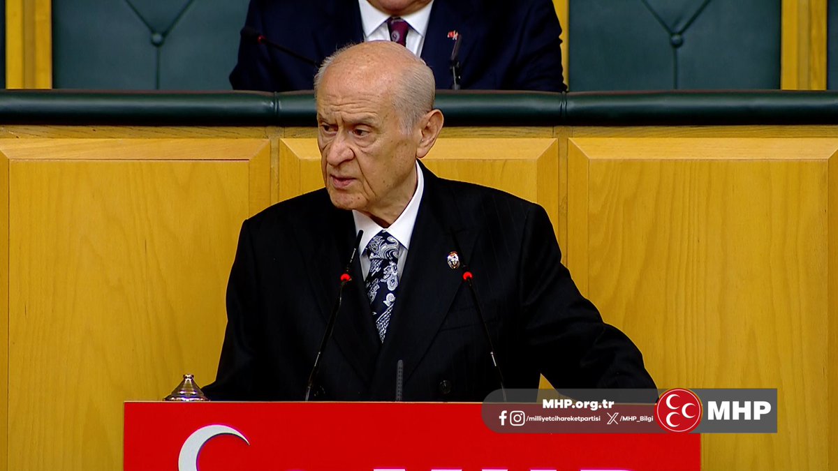 Kurdun boynuna tasma geçmez, geçerse itin boynuna geçer. Aramızda açık hesap olanlar sanmasınlar ki kapandı defterler, tek tek yazdık her birini bir sayfaya, günü geldiğinde iyi ya da kötü muhakkak ödenecek bedeller.
