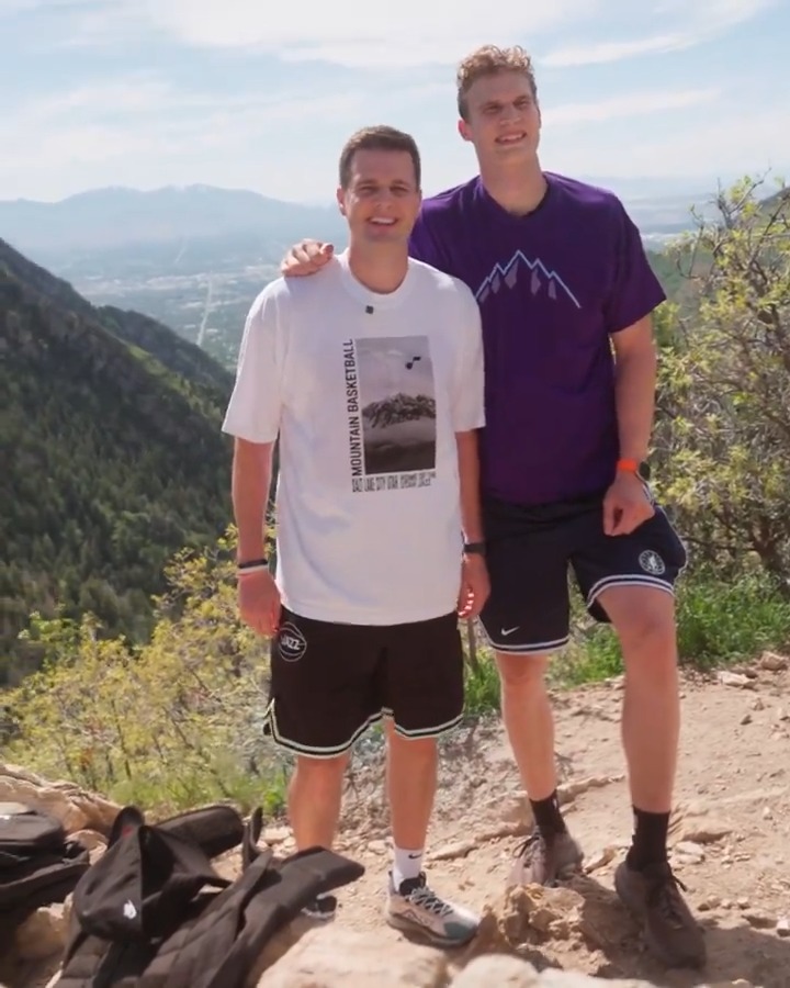 Something about Utah: We love the mountains, and we 𝙡𝙤𝙫𝙚 basketball 🏔️🏀 #TakeNote