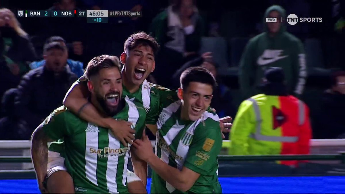 EL GOLAZO DE MILTON GIMÉNEZ PARA SU DOBLETE EN BANFIELD ANTE NEWELL’S. 🎩🇦🇷