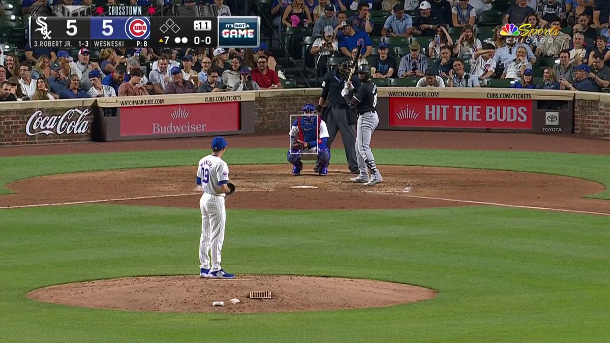 Luis Robert TAKES THE LEAD in his first game back!