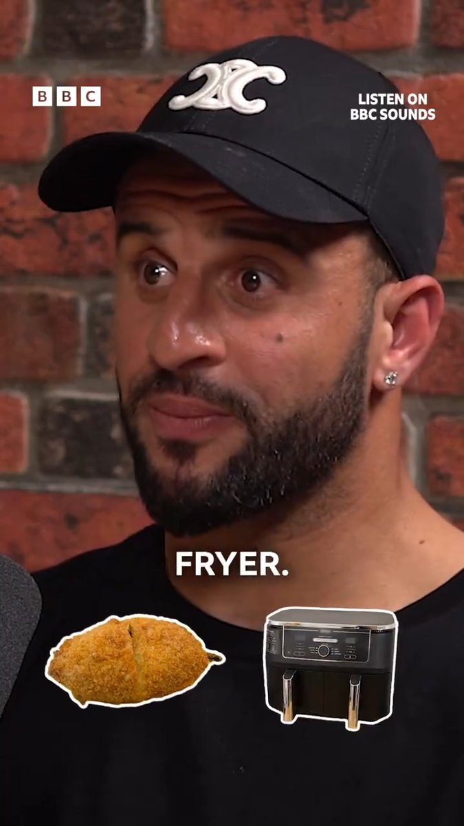 Kyle Walker loves an air fryer 🍗😂 Listen to the latest episode of ‘You’ll Never Beat Kyle Walker’ on BBC Sounds now 🎧 #bbcfootball #mcfc #threelions