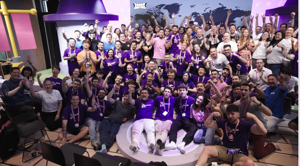 Great memories from last week 🚀🌍 #SquadBusters #GlobalLaunch