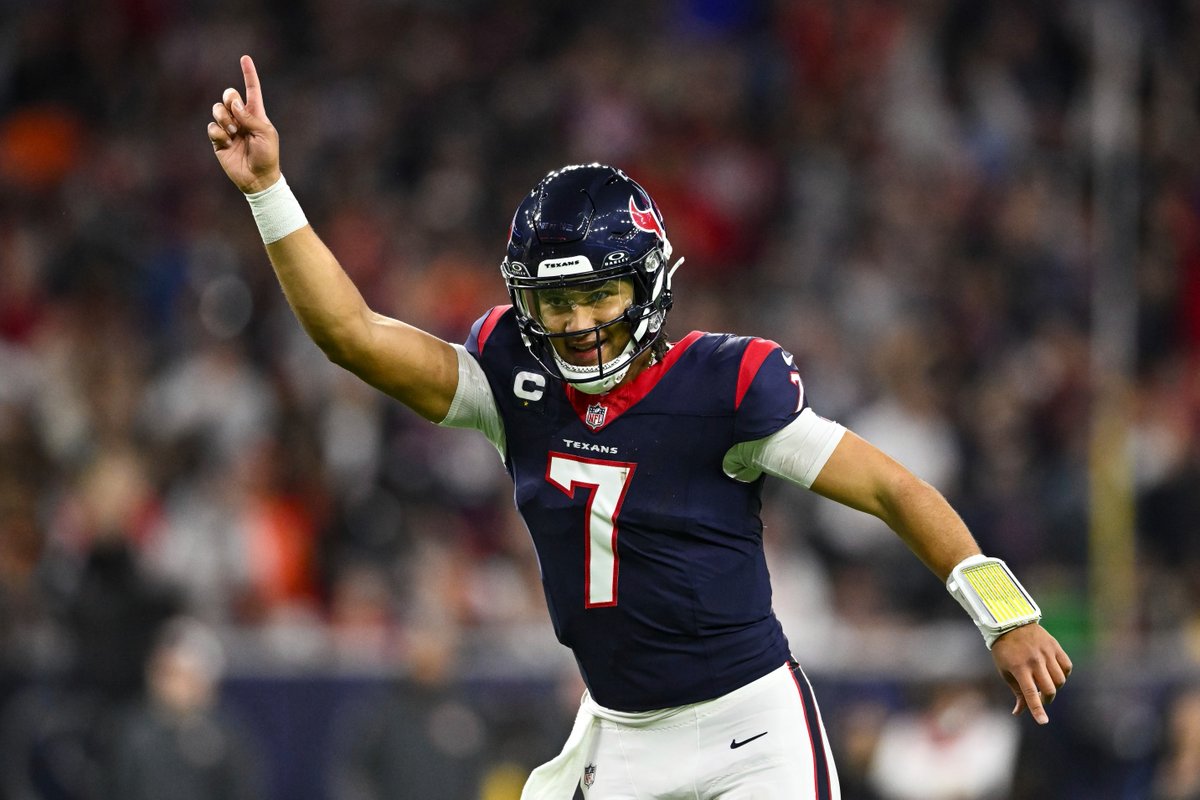 The top 1️⃣0️⃣ plays that helped propel the Houston Texans to the playoffs.