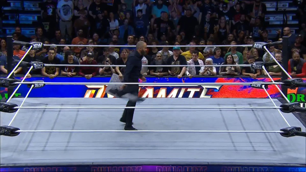 Trent Beretta and Kris Statlander continue to be a thorn in the side of Orange Cassidy! Watch #AEWDynamite LIVE on TBS! @OrangeCassidy | @TrentBeretta | The Invisible Hand | @CallMeKrisStat | @StokelyHathaway | @WillowWrestles