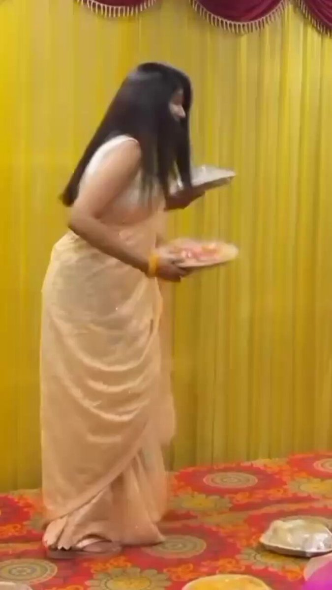 Ahh Julie soothu aatam 🍑🤤😋 Uff epdi iruku paarunga munda oda kundi shape 🤤 ethana per nerla pathu kai adichangalo 🍑😋🤤 Julieeee ahhh🤤🍑