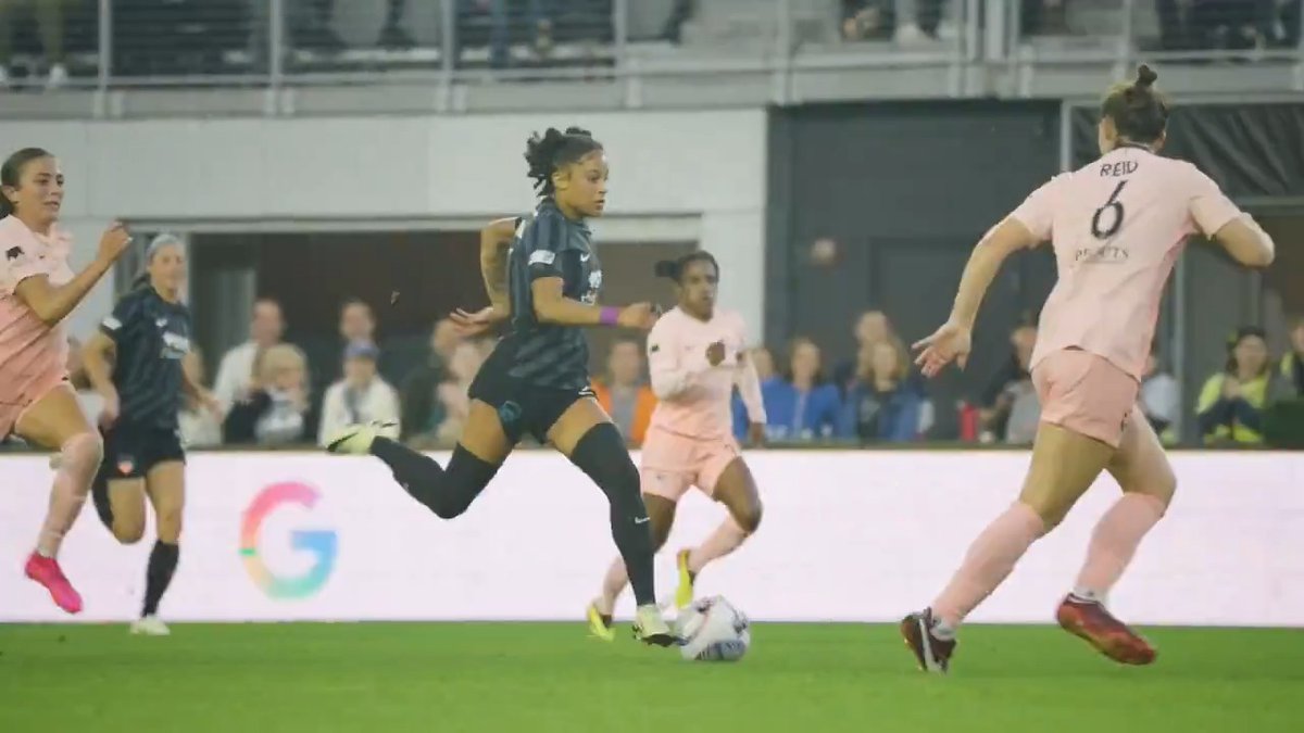 Croix Bethune on fire 🔥 Back-to-back NWSL ROTM!