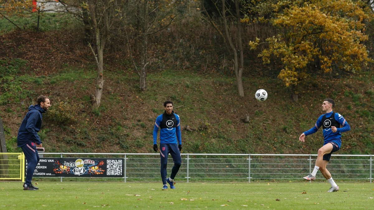 Bellingham, Foden & Southgate 2 Touch