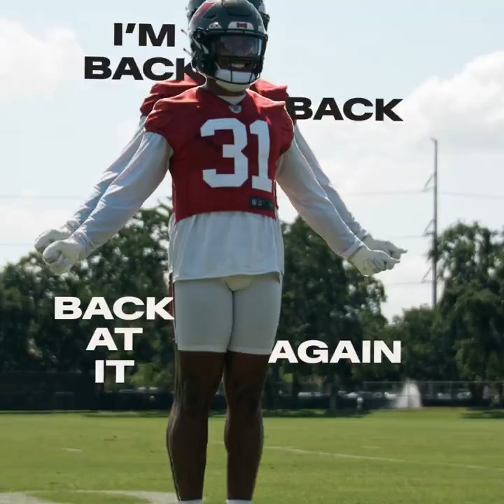 Back at it 😏 jordan whitehead 🤝 Antoine Winfield Jr.