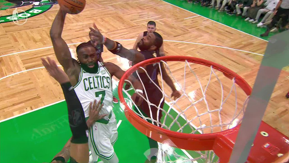 The replay angles of Jaylen Brown's poster 🔥