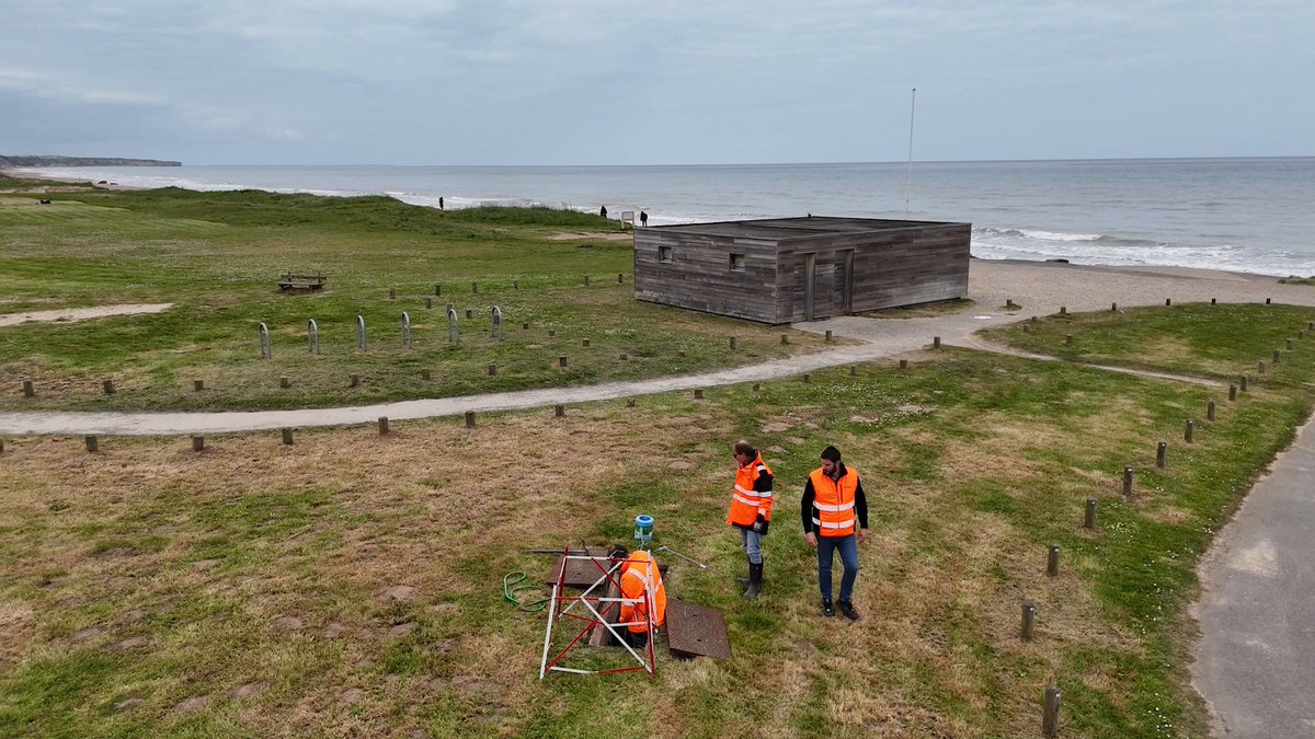 Découvrez comment nos équipes ont assuré une connectivité sans faille lors de l'anniversaire historique des 80 ans du #Dday ! 🌐✨ 10 mois de travail, 82 techniciens sur 14 sites différents pour que la connexion soit à la hauteur de l'évènement. Retour en images 🎥