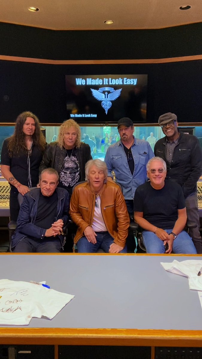 FOREVER is out now! The album is YOURS. Excited for you to listen and comment down below your favorite tracks 🎶 Link in bio to listen #BonJoviForever