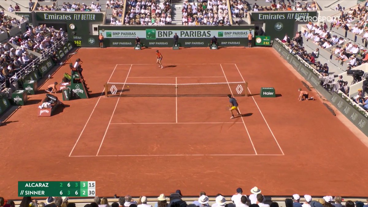 ¿Un regalo? Venga, un regalo. Los PUNTAZOS del histórico Alcaraz-Sinner de semifinales de #RolandGarros Que lo disfruten 🍿🍿