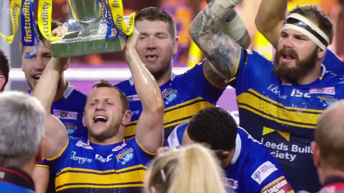 "Rob Burrow was a giant of the game" 🙌 This is very special, if you watch one thing today please let it be this 💛💙 #BBCRL #OneRobBurrow