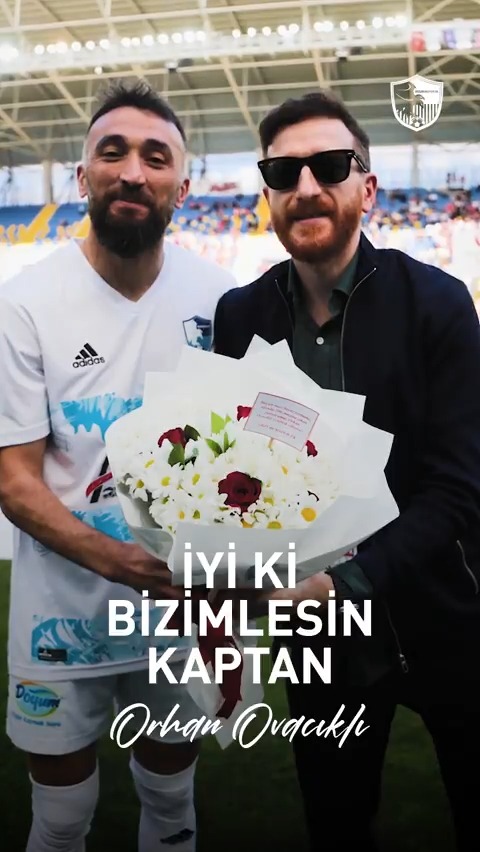 🎧 Ben senden ayrılmam… İyi ki bizimlesin Kaptan! Takım Kaptanlarımızdan Orhan Ovacıklı ile yola devam ediyoruz.👊