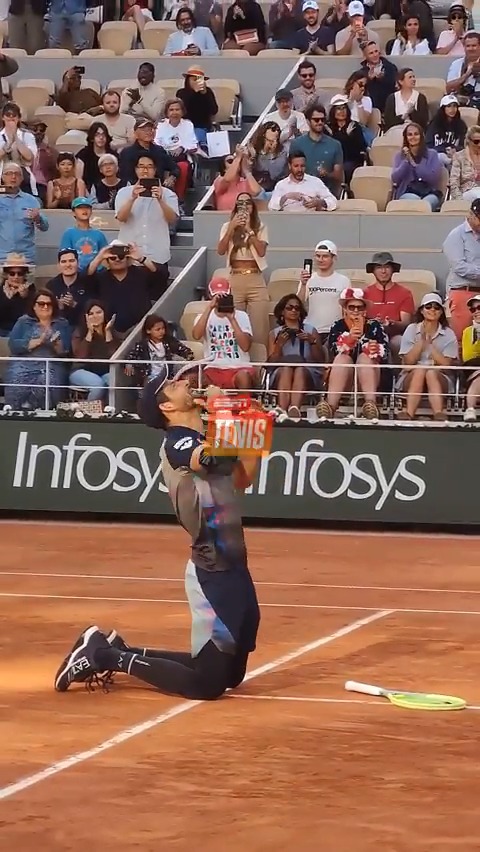 SE DESATÓ LA ALEGRÍA. 😁🏆 🇸🇻 Marcelo Arévalo es campeón de #RolandGarros una vez más. 👏