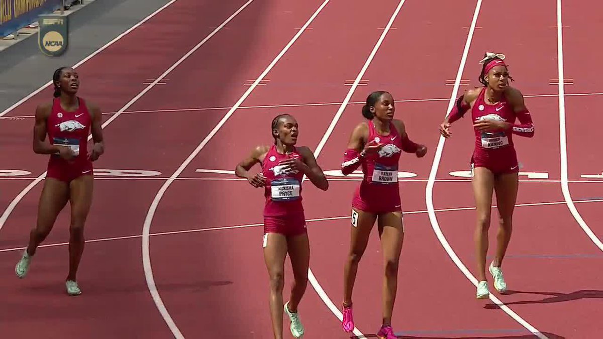 FOR THE FIRST TIME EVER, A TOP 4 SWEEP. 🧹 @RazorbackTF MAKE HISTORY AND GO 1.2.3.4!!!! Nickisha Pryce (NCAA RECORD) - 48.89 Kaylyn Brown - 49.13 Amber Anning - 49.59 Rosey Effiong - 49.72 📺 ESPN #NCAATF