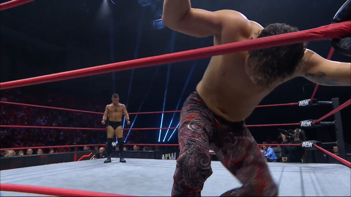 What a move from Daniel Garcia! Watch #AEWCollision LIVE on TNT! @GarciaWrestling | TATE MAYFAIRS 🇬🇧
