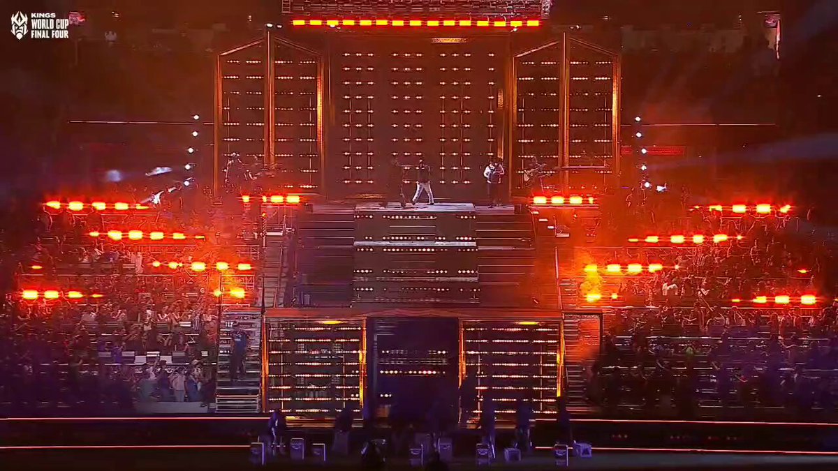 SUENA @MALUMA CON GRUPO FRONTERA EN MONTERREY 🤩 #KingsWorldCup