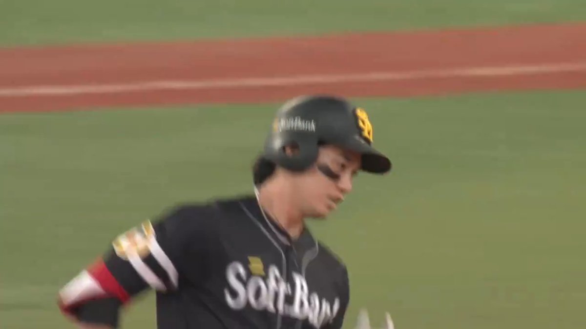 福岡ソフトバンク #栗原陵矢 選手の第4号ソロホームラン🌈 #sbhawks #日本生命セ・パ交流戦2024 #交流戦 #セ・パ交流戦 👇巨人・阪神主催試合を「パーソル パ・リーグTV」でライブ配信中