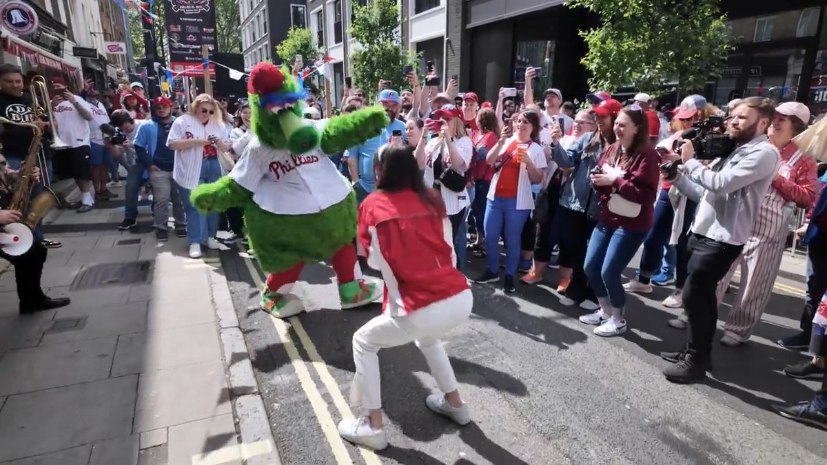 No one is having more fun this trip than the Phanatic 🕺