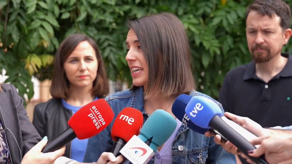 Irene Montero: “El voto es un derecho conquistado para que nadie sea más que nadie y nos ayuda a construir el mundo en el que queremos vivir. Así que, como decía Bad Gyal, todo el mundo votando”.