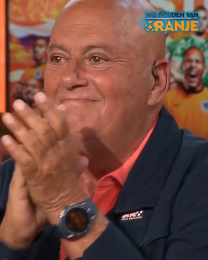 Emotionele Jack van Gelder onder de indruk van Oranje-selectie: 'Ik krijg van deze gasten kippenvel!' 👏 #wijhoudenvanoranje