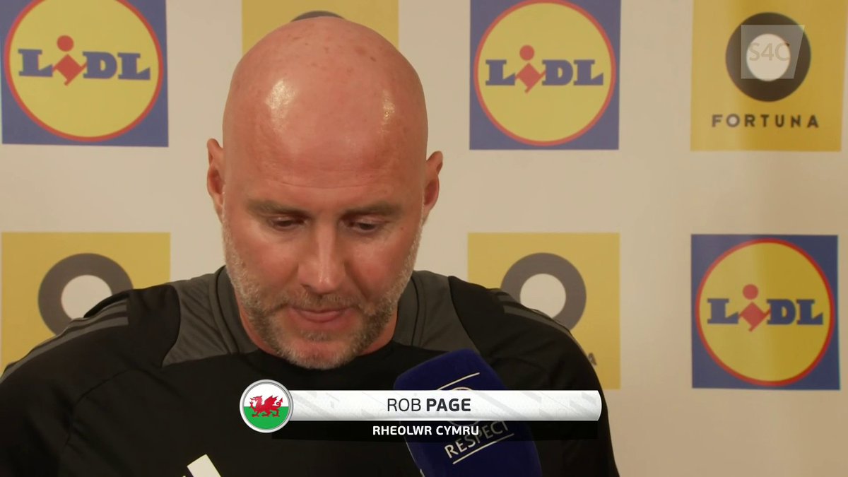 "I apologise to the fans" "If the powers that be decide i'm not the one to lead them forward then that's their decision" 🎙 Rob Page | Slofacia 4-0 Cymru