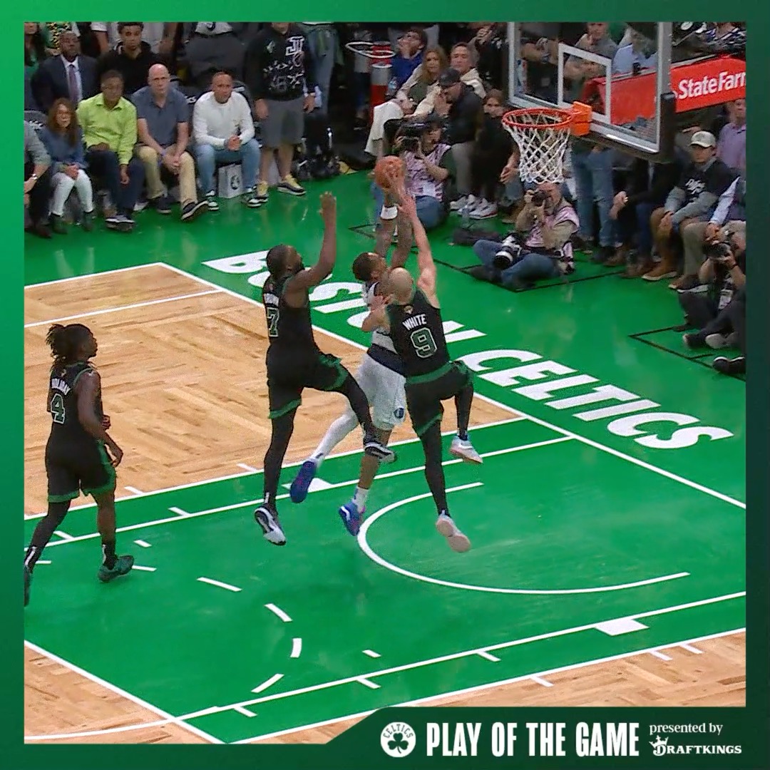 BLOCKED BY WHITE 🗣️ Tonight's DraftKings Play of the Game was an all-timer.