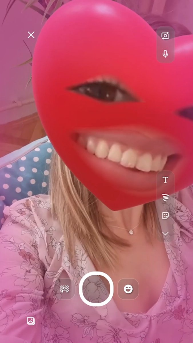 Introducing🥁Skype AR Lenses powered by Snap AR! ✉️ Open a message + select camera 🙂 Click on the smiley face 😎 Choose a Lens you like best ⏺️ Press + hold the record button for video 💥Tap quickly to take a photo 💌 Delight your family + friends! 🔗