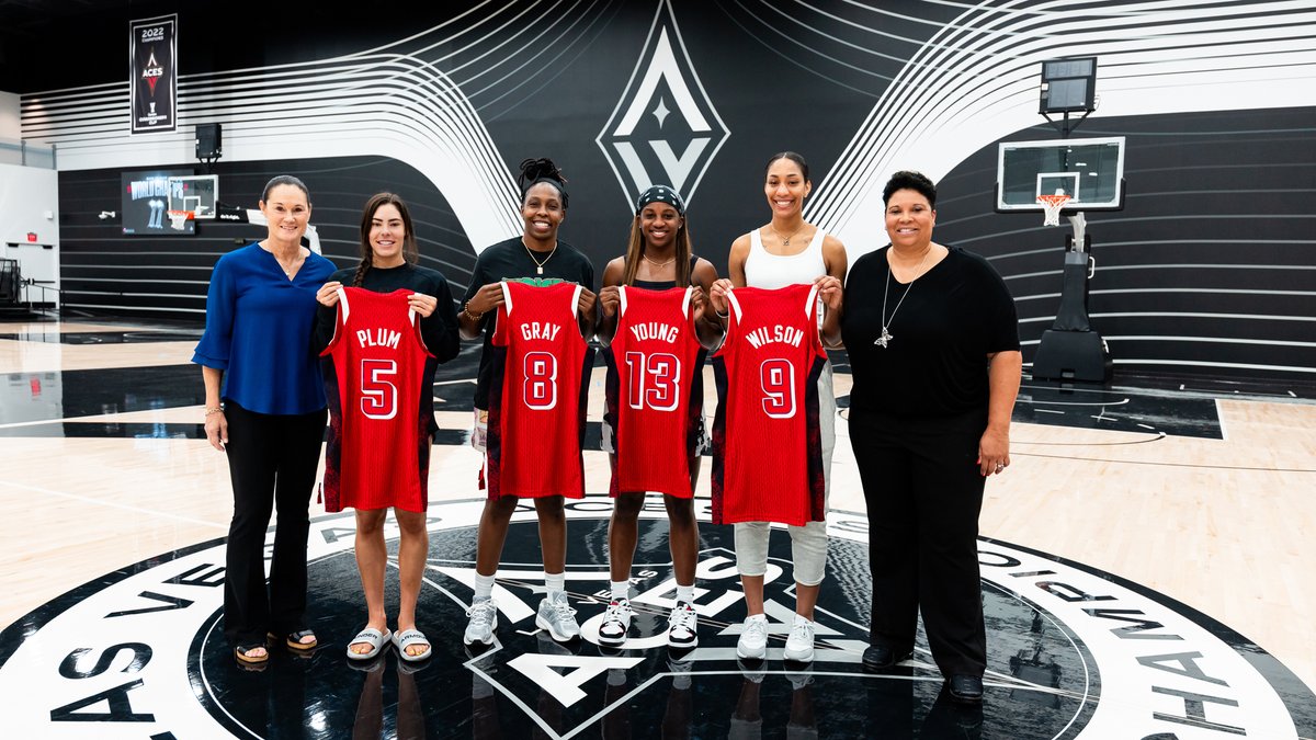 Top tier 2024 Olympians The champs Chelsea Gray, Kelsey Plum, A'ja Wilson & Jackie Young are all in for Paris ♦️ 🇺🇸 #USABWNT