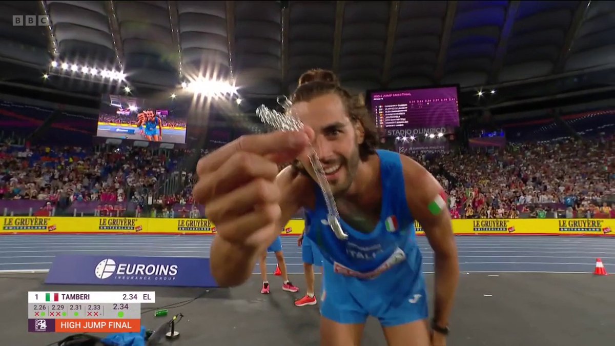 ✅ Win the European high jump title ✅ Break your shoes ✅ Celebrate with the crowd Another day at the office for Gianmarco Tamberi 🇮🇹 #BBCAthletics | #Rome2024