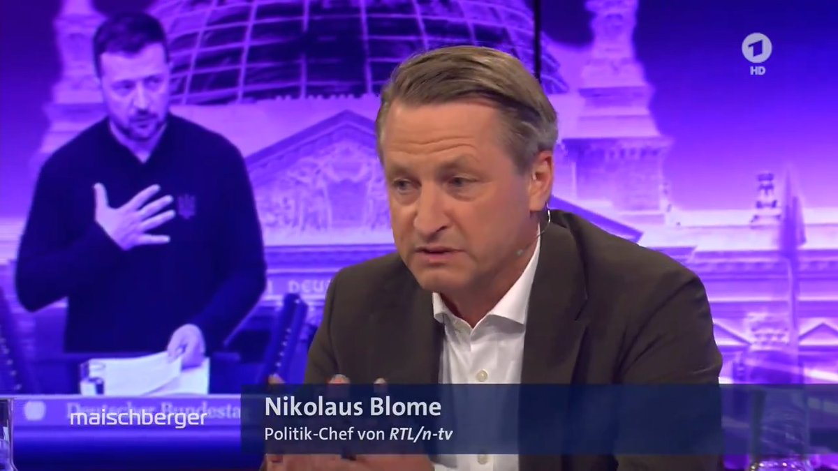 Das #BSW und die #AfD-Fraktion „haben die Rede eines frei gewählten Staatschefs boykottiert, weil sie lieber hätten, dass er verschwindet und Wladimir #Putin dieses Land #Ukraine regiert”, sagt Nikolaus Blome. Das sei ein „bodenloser Skandal”. #Selenskyj #maischberger Das Erste