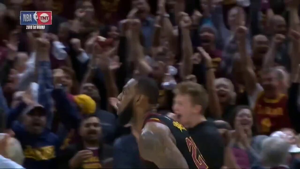 Cuándo le preguntas al amigo gay de tu novia que equipo NBA le gusta y te responde "Los Boston Celtics"